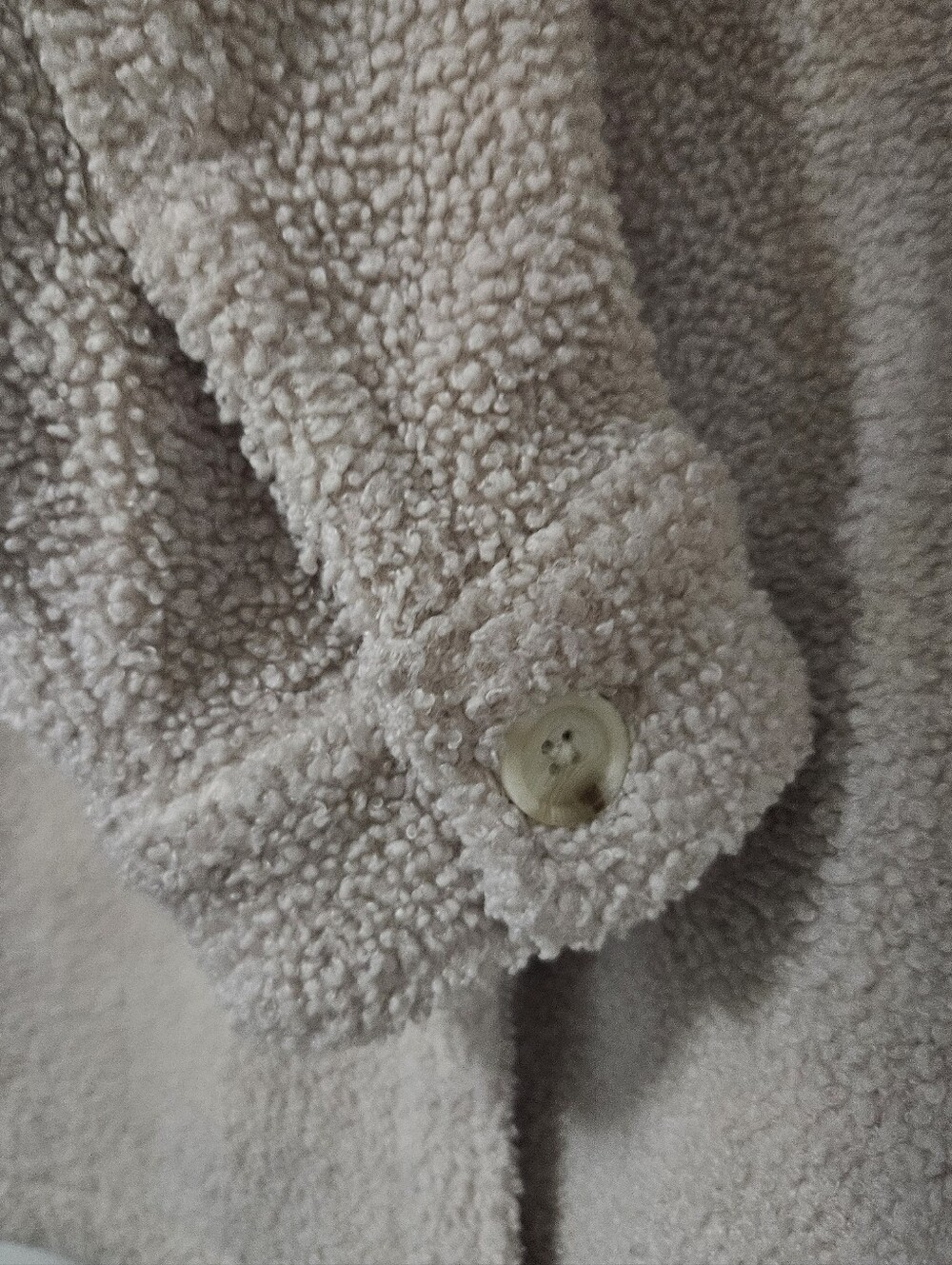 Abercrombie & Fitch Off-White Sherpa Shacket - Picture 9 of 10